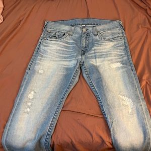 Barely used , wore 2 times . True religion jeans.